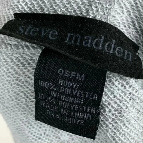 New Steve Madden poncho size one size fits most gray pullover with pockets - Picture 7 of 10